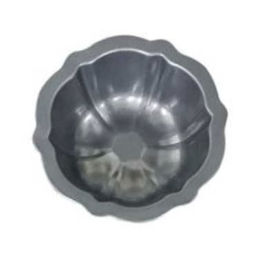 Betty Crocker Dessert Baking Mould Silver