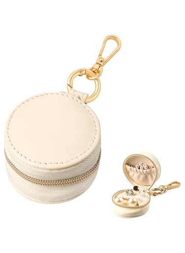 Ring Holder Keychain, Versatile Small Jewelry Box with Ring Buckle, Portable Jewelry Travel Case Portable Mini Travel Jewelry Keeper Case for Earrings, Rings, Necklaces for Women Girls