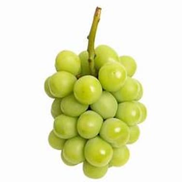 عنب أسود فاخر خالي من البذور 500 غرام