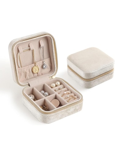 CASEGRACE Plush Velvet Travel Jewelry Case Small Jewelry Box for Women, Travel Jewelry Organizer for Necklace Earrings Storage, White