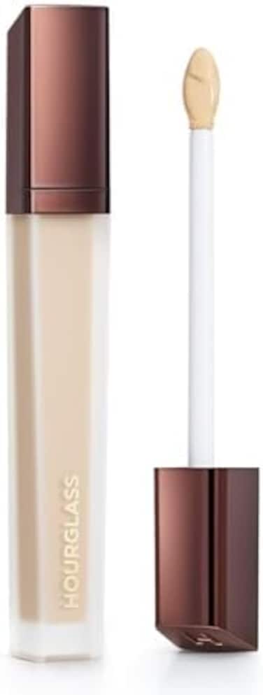 خافي عيوب البشرة من شركة Hourglass Vanish Airbrush. خافي عيوب خفيف الوزن ومقاوم للماء للحصول على مظهر ناعم طبيعي. (البتولا)