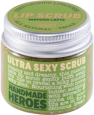 مقشر شفاه ماتشا لاتيه مصنوع يدويًا، 1 أونصة 100% نباتي طبيعي للعناية بالبشرة، مقشر شفاه مرطب عميق للشفاه الجافة مع زيت الجوجوبا وزيت الأفوكادو - مقشر شفاه طبيعي لتفتيح الشفاه ومكبر الشفاه