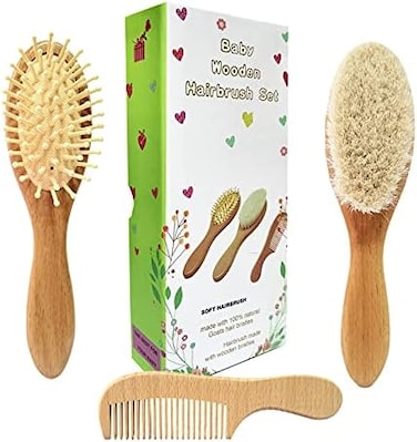 مجموعة مكونة من 3 قطع من فرشاة شعر الأطفال ومشط لحديثي الولادة والأطفال الصغار - فرشاة شعر خشبية طبيعية مع شعيرات الماعز الناعمة لغطاء المهد - منتج مثالي للعناية بفروة الرأس للرضع والأطفال الصغار