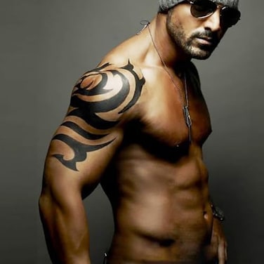 Leoars (مجموعة 3) - 6 ورقات سوداء كبيرة وشم مؤقت كبير على شكل طوطم قبلي للرجال والنساء وشم مزيف مقاوم للماء وقابل للإزالة