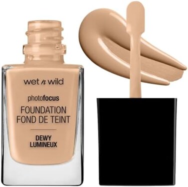 Wet N Wild Photo Focus Dewy Liquid Foundation Makeup, Classic Beige