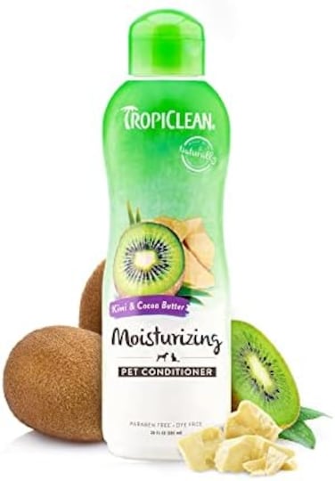 TropiClean Dog Conditioner Grooming Supplies - Moisturising Dog Conditioner for Allergies &amp; Itching - Derived from Natural Ingredients - Used by Groomers - Kiwi &amp; Cocoa Butter, 592ml