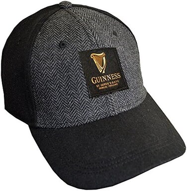 Guinness Official Merchandise Guinness Embossed Tweed Base Ball, One Size, Black