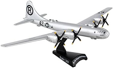 دارون مركبة سوبر فورتريس اينولا B-29 من وورلد وايد تريدينج (مقياس 1:200)