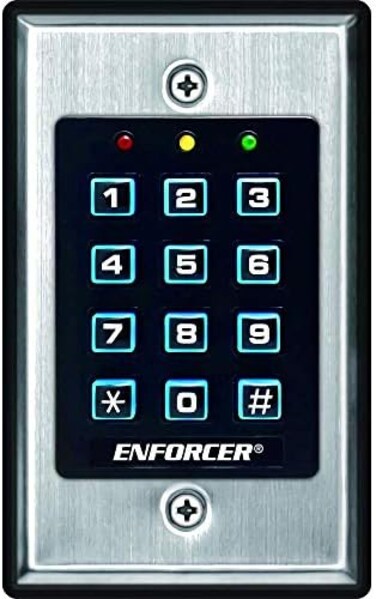 لوحة مفاتيح للتحكم في إمكانية الوصول من سيكو-لارم، طراز SK-1011-SDQ، تستوعب ما يصل إلى 1000 رمز للمستخدم (نطاق الأرقام 4-8)، يمكن برمجة الإخراج للتفعيل حتى مدة تصل إلى 99,99 ثانية (حوالي 28 ساعة)