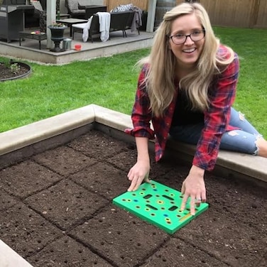 Seeding Square Seed and Seedling Spacer Tool for Bigger Harvests, Organized Plants &amp; Fewer Weeds &ndash; Color-Coded Gardening Template with Magnetic Dibber, Ruler &amp; Planting Guide