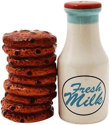 Pacific Giftware Milk and Cookies Lover Ceramic Magnetic Salt and Pepper Shakers