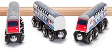 Maxim Enterprise Double Decker Wooden Train with 2 Engines &amp; 1 Car. Multi-Level Commuter Passenger Transit Toy. Detailed, Bright Vivid Colours, Fun for Kids 3 and Up. Universally Compatible