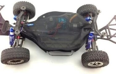 Raidenracing Chassis Guard Dirt Dust Rock Leaves Sand Resist Cover for Traxxas 1/10 Original 4x4 Slash 6807 6808 (Non-LCG Chassis)