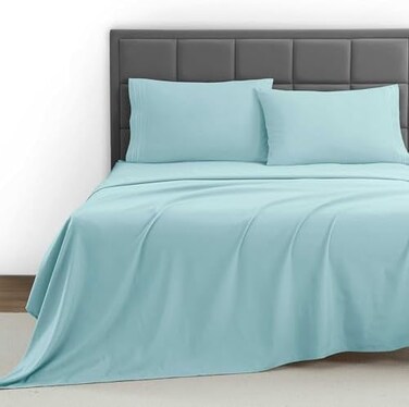 طقم شراشف سرير من 4 قطع من سلسلة بريميير 1800 من كلارا كلارك، جيب عميق، مقاوم للتجاعيد والبهتان والبقع، شراشف سرير ناعمة فاخرة وأغطية وسادة، مقاس كوين، (لون أزرق فاتح أكوا)
