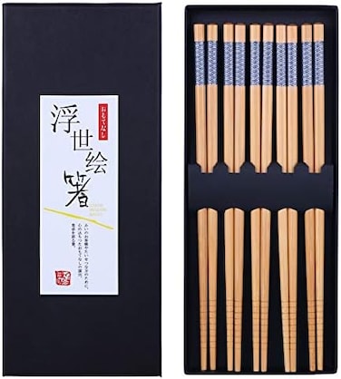 Antner 5 Pairs Bamboo Chopsticks Reusable Japanese Style Chopstick Gift Sets, Classic Natural Bamboo Chop Sticks Dishwasher Safe, 8. 8 Inch/22. 5cm.