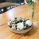 Qingbei Rina Jasmine Scented Potpourris Dried Flowers in Box Home Fragrance Decoration Christmas Aroma Gift Decorative Filler for Bowl and Vase (White.