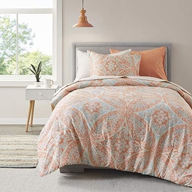 Comfort Spaces Bed in A Bag - Trendy Casual Design Cozy Comforter with Complete Sheet Set with Side Pocket, All Season Cover, Matching Shams, Twin XL(66 in x 90 in, Gloria, Damask Coral 6 Piece.