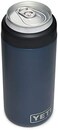 عازل YETI Rambler سعة 12 أونصة لعلب الصودا الصلبة النحيفة، باللون الكحلي.