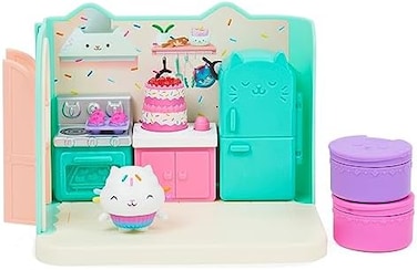 DREAMWORKS GABBY's DOLLHOUSE Gabby's Dollhouse with Cakey Kitchen with Figure and 3 Accessories,3 Furniture and 2 Deliveries for Kids.