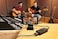 IK Multimedia iRig Stream - واجهة صوتية لأنظمة iOS و Android و Mac و PC، واجهة صوتية للبث المباشر - لأنظمة iOS و Android و Mac و PC.