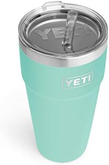 كوب YETI Rambler سعة 26 أونصة مزود بماصة، معزول بتفريغ الهواء، مصنوع من الفولاذ المقاوم للصدأ مع غطاء ماصة، لون رغوة البحر.