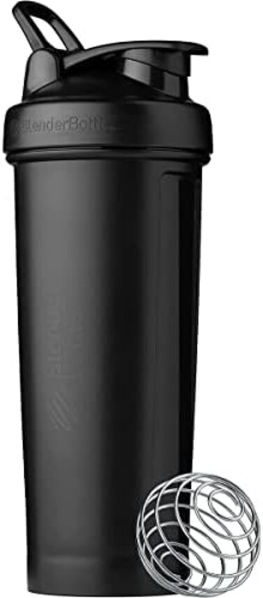BlenderBottle Blender Bottle Classic V2 Shaker Perfect for Protein Shakes and Pre Workout, 32-Ounce, Black.