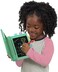 لعبة "Just Play Ada Twist, Scientist Glow and Go Notebook" تضيء وتشغل أغنية "The Why Song"، وتتضمن بطاقة تجربة.