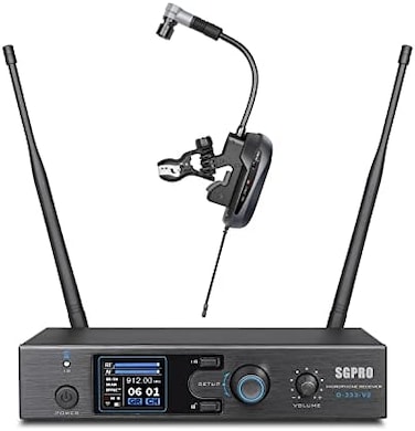 ميكروفون SGPRO اللاسلكي الاحترافي ذو العنق المرن والقابل للتثبيت بمشبك مع معادل صوت مسبق الضبط، ونطاق إرسال يصل إلى 262 قدمًا وجهاز إرسال قابل لإعادة الشحن، مناسب لآلات الساكسفون سوبرانو، وتينور، وألت