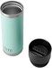 زجاجة YETI Rambler سعة 18 أونصة، مصنوعة من الفولاذ المقاوم للصدأ، معزولة بتفريغ الهواء، مزودة بغطاء Hot Shot، لون رغوة البحر.