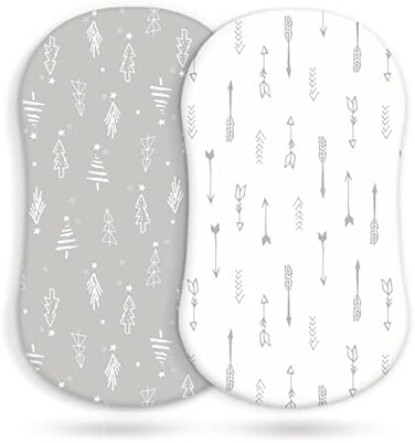 GRSSDER Stretchy Ultra Soft Fitted Bassinet Sheet Set 2 Pack, Universal Fit for Bassinets Baby Cradle Moses Basket Oval Rectangle Mattress, Christmas Trees/Arrows Bassinet Sheets for Girls and Boys.