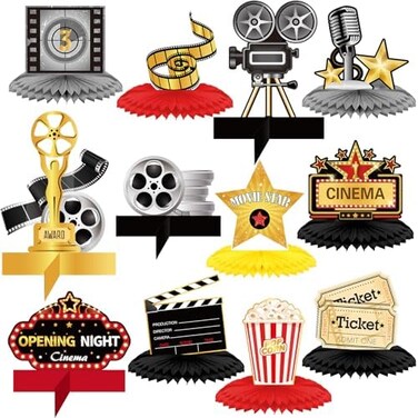 تشينكو 12 قطعة زينة مركزية على شكل قرص العسل للأفلام، زينة لحفلات ليلة الأفلام، ميكروفون، تذكرة، نجمة، فيديو، لافتة مركزية ورقية، لوازم ليلة الأفلام لحفلات أعياد الميلاد، زينة طاولة ثلاثية الأبعاد.