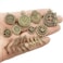 مجموعة iloveDIYbeads المكونة من 30 قطعة من الخرز البرونزي العتيق، بتصميم هيكل عظمي، على طراز ستيمبانك، مع تروس وعجلات، مثالية لصنع المجوهرات. متوفرة بالجملة (m71-30 قطعة متنوعة).