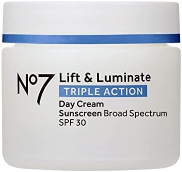 كريم النهار No7 LiftLuminate ثلاثي المفعول بعامل حماية من الشمس SPF30، 50 مل