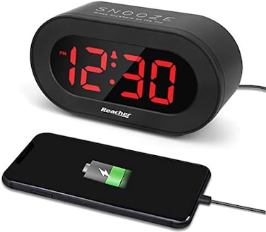 REACHER Small LED Digital Alarm Clock with Simple Operation, Full Range Brightness Dimmer, USB Phone Charger Port, Easy Snooze, Adjustable Alarm Volume, Outlet Powered for Bedrooms Bedside(Black