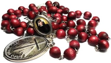 SANCTUM VERITAS Chaplet Divine Mercy Saint Faustina Kowalska mystic and visionary True Relic Apostle of with Miraculous Medal JESUS I TRUST IN YOU rosary based Three O' Clock prayer Poland Polish Nove