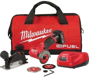 طقم أدوات القطع المدمجة ميلووكي M12 FUEL مقاس 3 بوصات - 24 فولت، 4 أمبير/ساعة، 4 أمبير، 1.5 × 10³ دورة في الدقيقة، أقصى حجم ظرف 3 بوصات، أسود/أحمر
