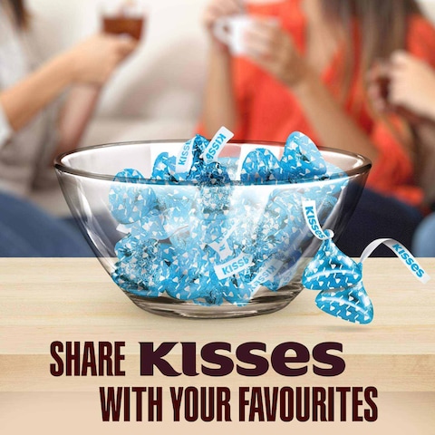 Hershey&#39;s Kisses Cookies N Creme White Chocolate Coating with Cookie Bits, 100g