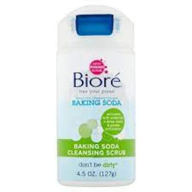 BIORE` BAKING SODA CLEANSING SCRUB 127G