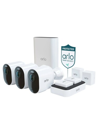 Arlo Ultra 2 Spotlight 3-Camera Security Bundle Indoor/Outdoor 4K - White