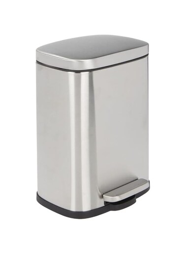 mDesign Stainless Steel Touchless Rectangular 1.3 Gallon/5 Liter Foot Step Trash Can with Lid - Wastebasket Container Bin for Bathroom, Bedroom, Kitchen, Office, Holds Garbage, Waste - Brushed Chrome