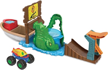 Hot Wheels Monster Trucks Swamp Chomp Playset, with 1 Toy Monster Truck