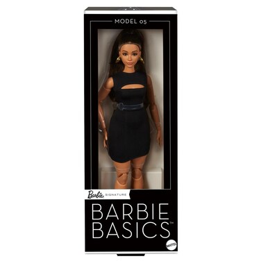 Barbie Signature Barbie Basics Curvy Brunette Model 05 Fashion Doll (29 cm)