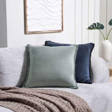 غطاء وسادة أفينيتي مخملي بشراشيب من بان هوم، ٥٠×٥٠ سم، لون رمادي فاتح