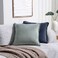 غطاء وسادة أفينيتي مخملي بشراشيب من بان هوم، ٥٠×٥٠ سم، لون رمادي فاتح