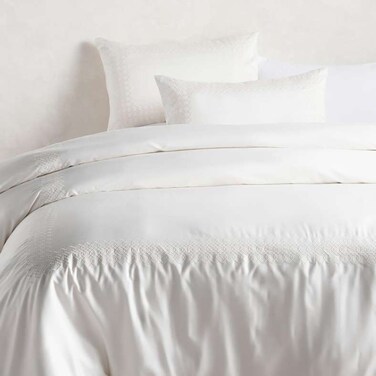 طقم لحاف كينج من بان هوم لوكس قطني تنسل آدن جيو مطرز، 3 قطع، 240×260 سم - عاجي