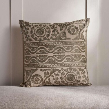 وسادة بان هوم فلورنسا المحشوة المطرزة ٤٥×٤٥ سم - زيتوني