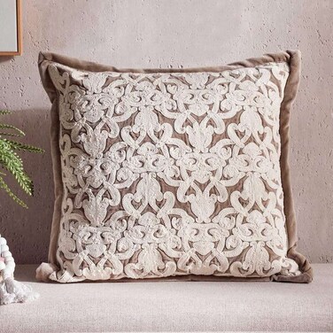 وسادة بان هوم ماغنوليا المحشوة المطرزة يدويًا، مقاس 50×50 سم - بني