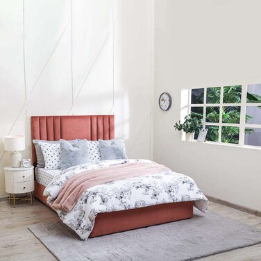 سرير بولينا كوين من بان هوم مخملي وردي 160×200 سم
