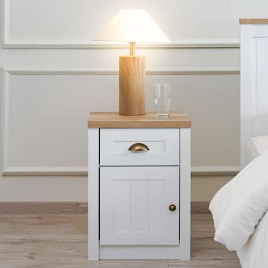 طاولة جانبية ألمادا من بان هوم، درج واحد وباب واحد - أبيض