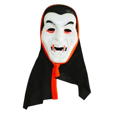 مصاص دماء مع قطعة قماش حمراء